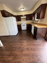 1252 Pleasant Valley Rd in Union City, TN - Building Photo - Building Photo