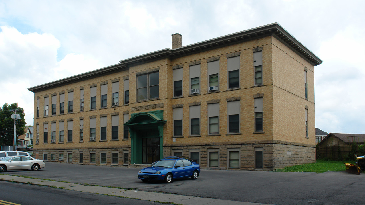 The Prospect School in Solvay, NY - Foto de edificio