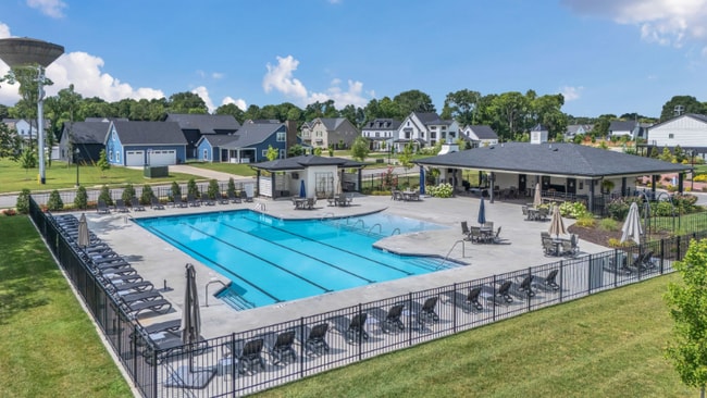 1365 Queenie Johns Dr in Murfreesboro, TN - Foto de edificio - Building Photo