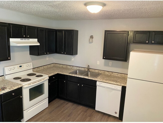 206 Willett Place Blvd, Unit 206