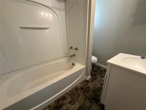 18 E Golf Links Ave in Eustis, FL - Building Photo - Building Photo