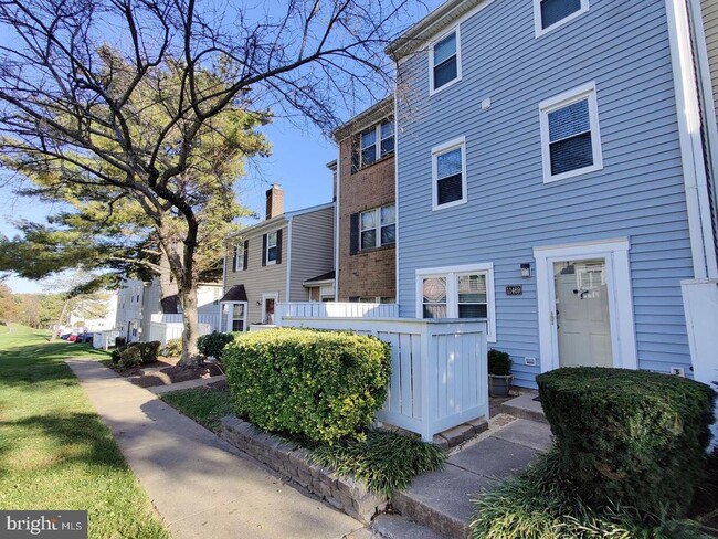 11469 Appledowre Way in Germantown, MD - Building Photo - Building Photo