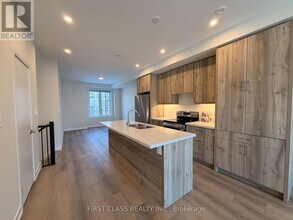 1 Peace Ln in Richmond Hill, ON - Building Photo - Building Photo