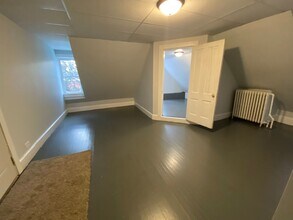 1513 E Superior St-Unit -8 in Duluth, MN - Building Photo - Building Photo