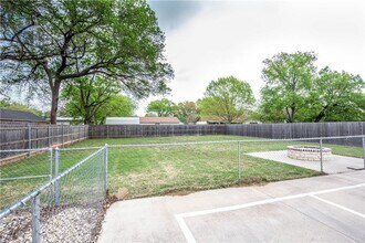 2912 S 3rd St in Waco, TX - Building Photo - Building Photo