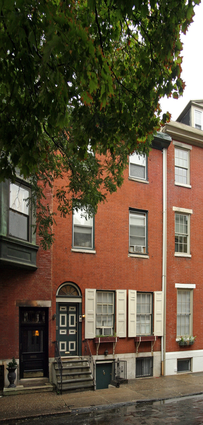 1131 Spruce St in Philadelphia, PA - Building Photo - Building Photo