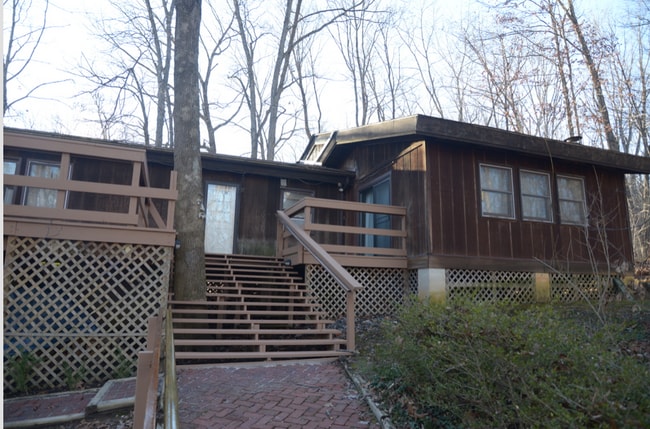 857 Rocky Acres Ln