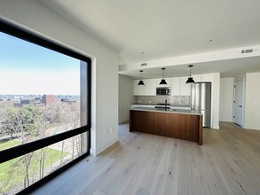 1 Nevins Hl Wy in Boston, MA - Building Photo - Building Photo