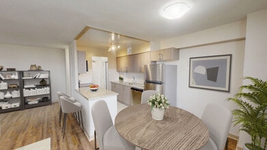 Embassy Apartment in Mississauga, ON - Building Photo - Building Photo