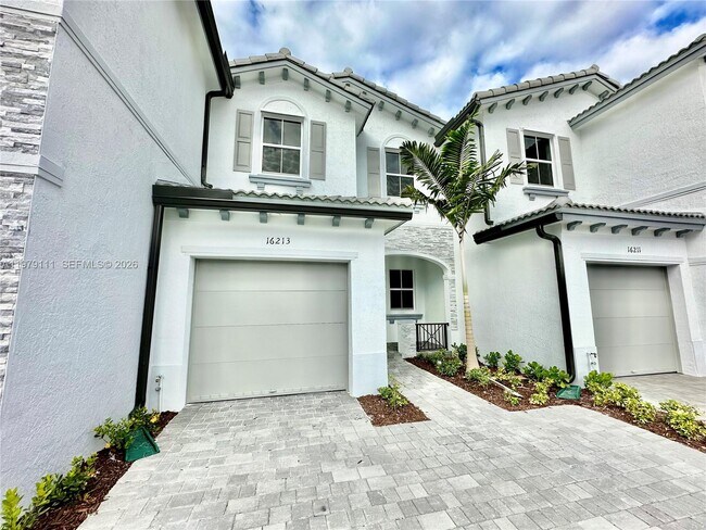 16213 SW 288th Terrace in Homestead, FL - Building Photo - Building Photo