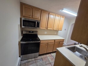 3 Lewis Mall, Unit #2 North End 02109 in Boston, MA - Building Photo - Building Photo