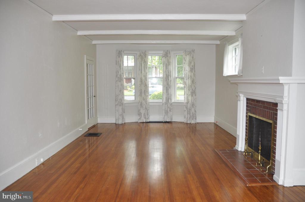 200 Broad St in Mount Holly, NJ - Building Photo