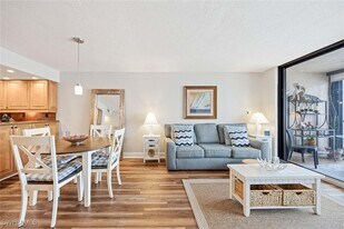 25810 Hickory Blvd in Bonita Springs, FL - Building Photo