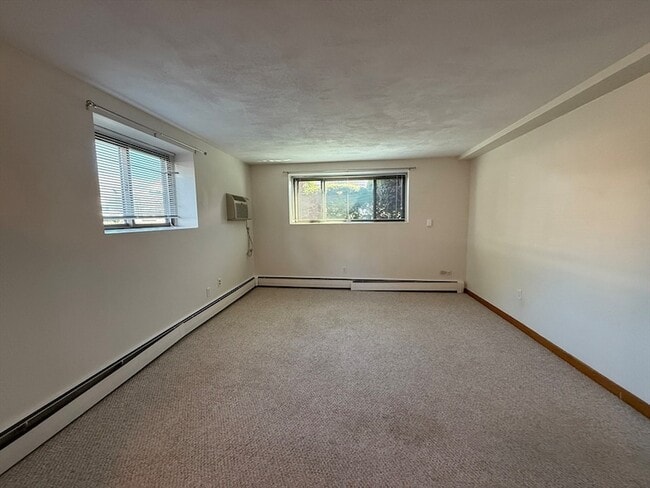 192 Salem St, Unit 2 in Medford, MA - Building Photo - Building Photo