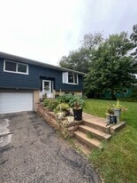 303 Melody Ln in Verona, WI - Building Photo