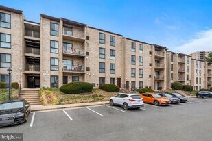 6155 Edsall Rd in Alexandria, VA - Building Photo