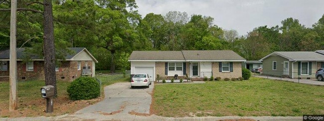 property at 828 Lincoln Dr