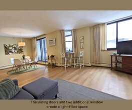 6500 Woodlake Dr in Richfield, MN - Foto de edificio - Building Photo