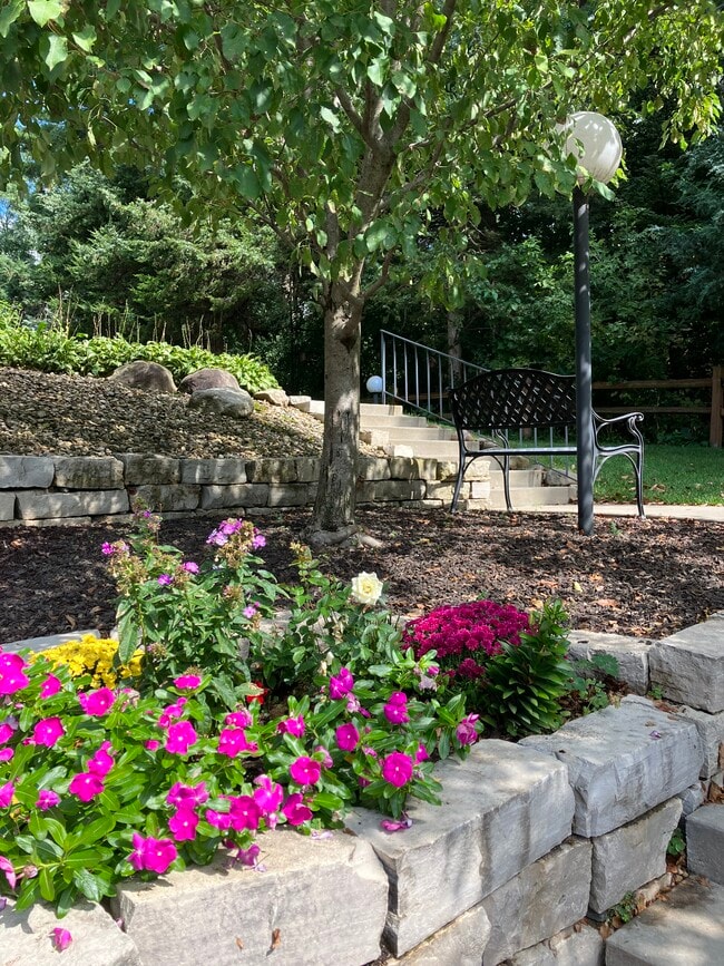 Briar Cliff Apartments