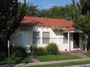 Maroa Pine in Fresno, CA - Building Photo - Building Photo