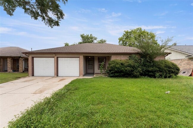 4907 Fairdale St in Pasadena, TX - Building Photo - Building Photo