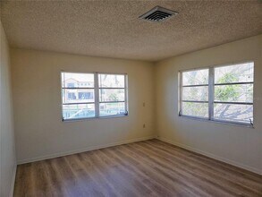 380 137th Ave Cir in Madeira Beach, FL - Building Photo - Building Photo