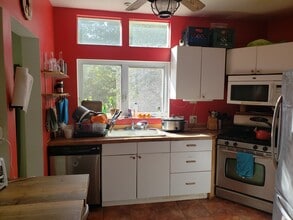 317 Nelms Ave NE in Atlanta, GA - Building Photo - Building Photo