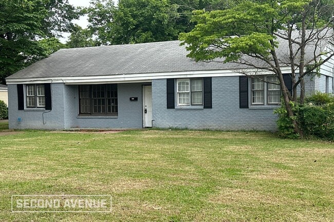 property at 2923 Pelzer Ave