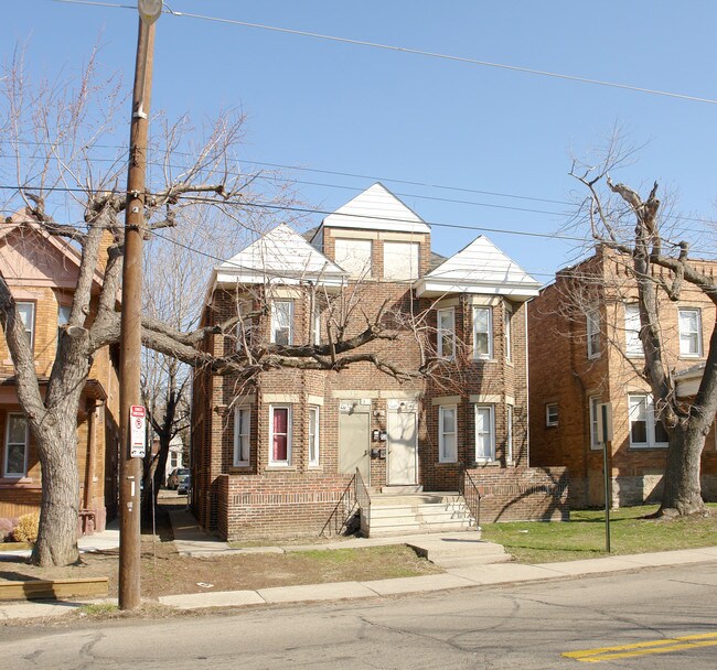 338-340 E 11th Ave in Columbus, OH - Building Photo - Building Photo