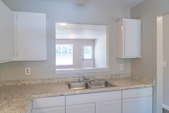 Maple Ridge Apartments in Holly Springs, NC - Building Photo - Interior Photo