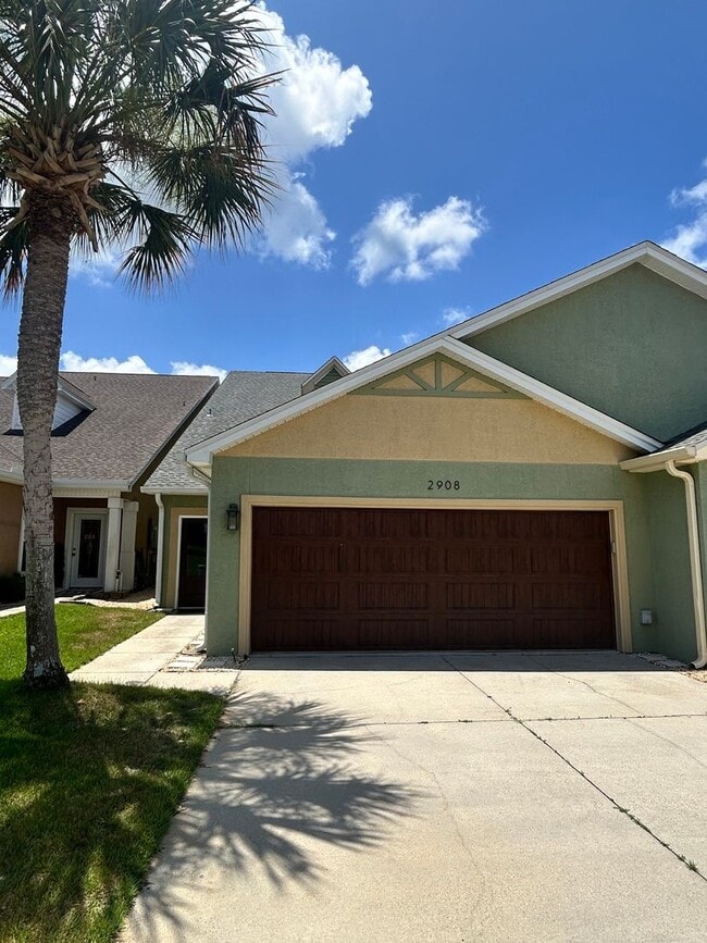 2908 Country Club Dr in Lynn Haven, FL - Building Photo - Building Photo