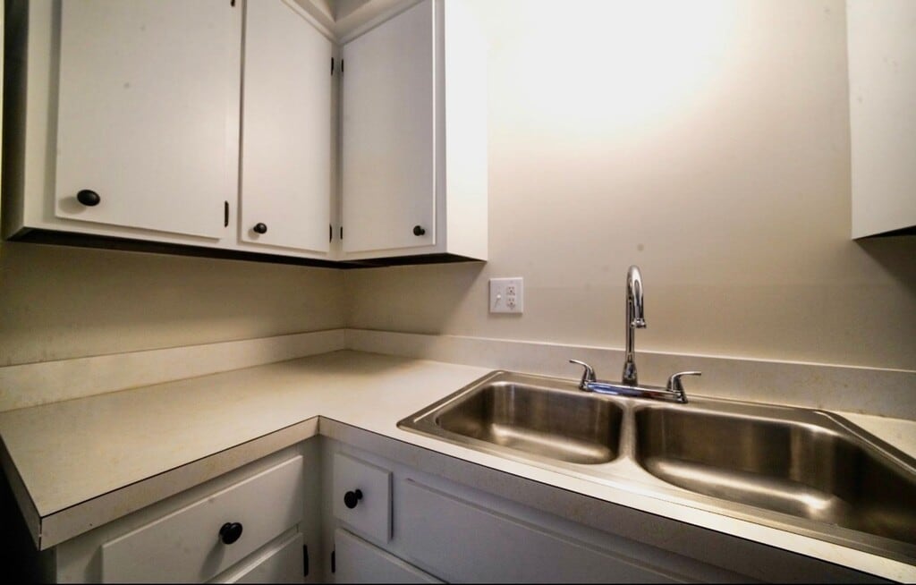 Delta 77 Apartments in Akron, OH