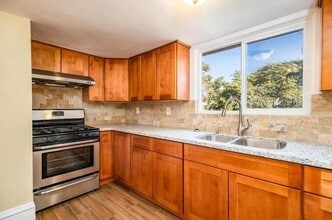 312 W Main St, Unit 2 in Turlock, CA - Building Photo - Building Photo