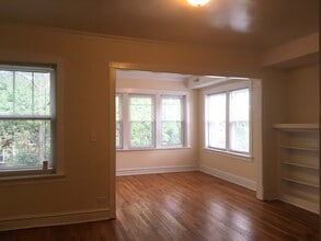 4956 N St Louis Ave, Unit 2 in Chicago, IL - Foto de edificio - Building Photo