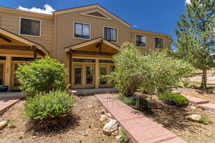 1324 E Chubs Way in Flagstaff, AZ - Building Photo