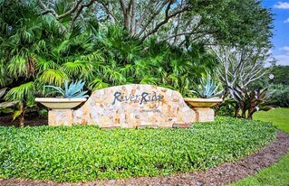 18265 SE Ridgeview Dr in Jupiter, FL - Building Photo
