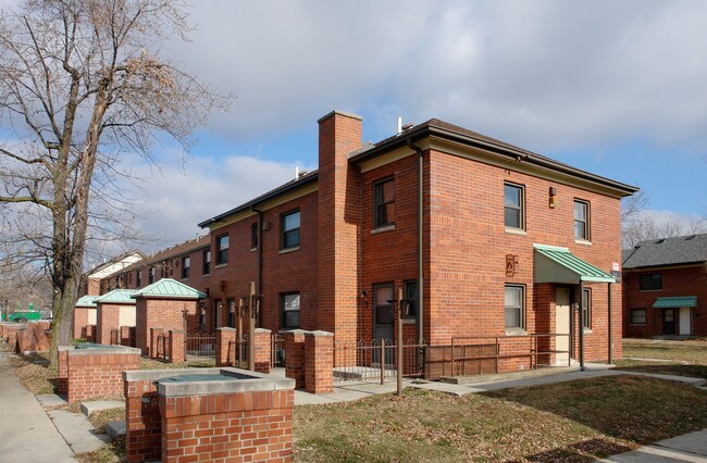 1237 E Market Aly in Columbus, OH - Building Photo - Building Photo