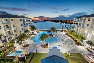 Town Westshore in Tampa, FL - Foto de edificio - Building Photo