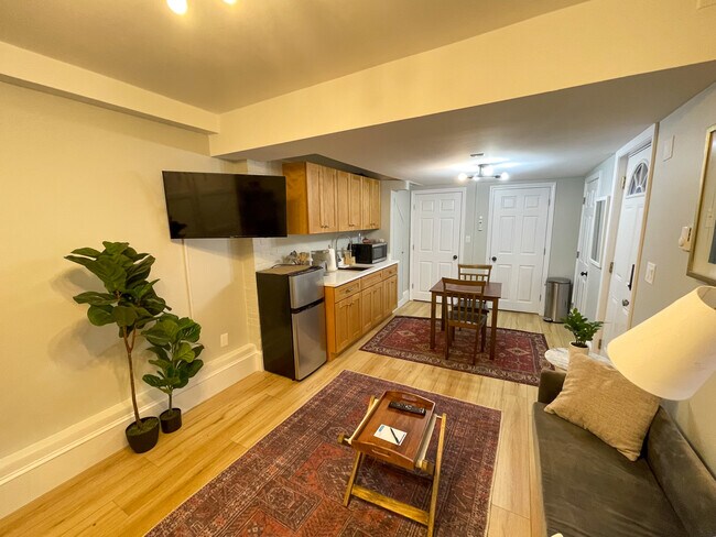 property at 24 Warwick Rd