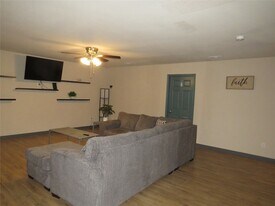 12069 Joyce Ln in Roanoke, TX - Building Photo