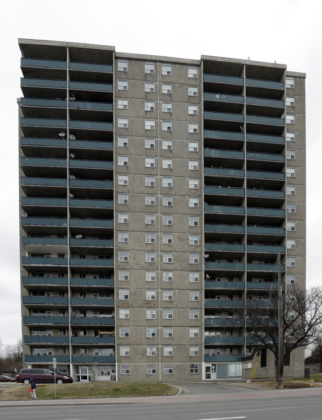 Bank - Billings Bridge in Ottawa, ON - Building Photo - Building Photo