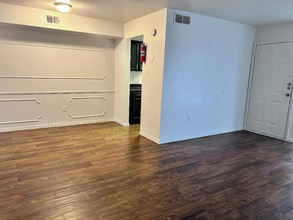 2300 Red Bluff Rd in Pasadena, TX - Building Photo - Building Photo