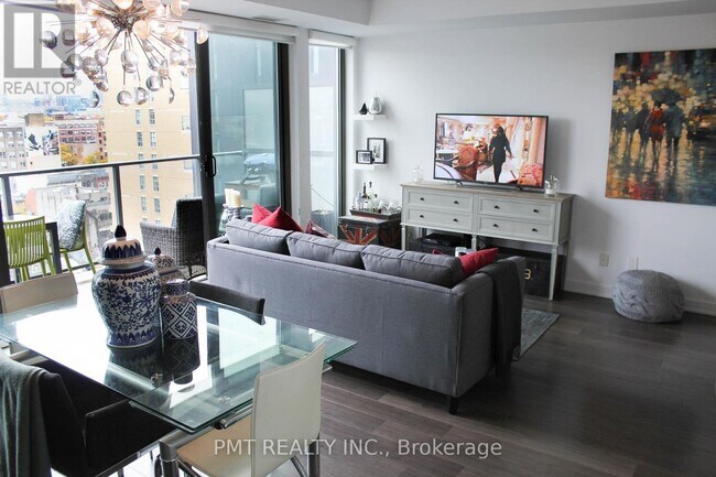 32 Camden St in Toronto, ON - Building Photo - Building Photo