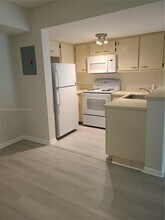 8615 NW 5th Terrace in Miami, FL - Building Photo - Building Photo