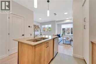 19 Mill St in Kitchener, ON - Building Photo - Building Photo