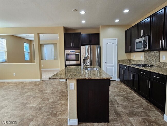 10310 Parkview Mountain Ave in Las Vegas, NV - Building Photo - Building Photo