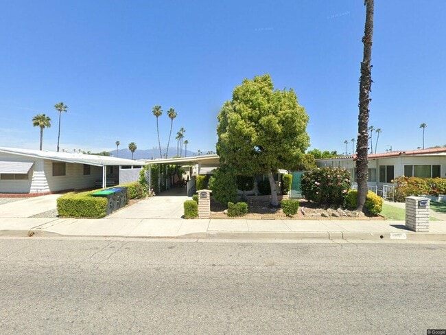 property at 780 S Lyon Ave