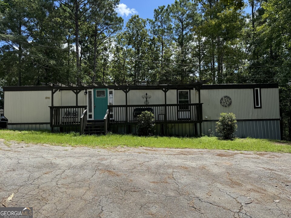 106 River Lake Ct in Eatonton, GA - Foto de edificio