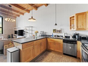 127 5th St NE in Minneapolis, MN - Building Photo - Building Photo