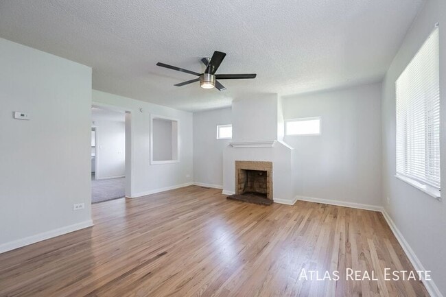 property at 3340 N Dexter Ct